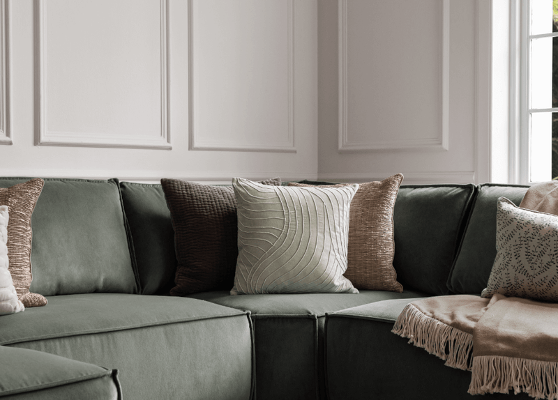 How to Arrange Cushions on a Sofa