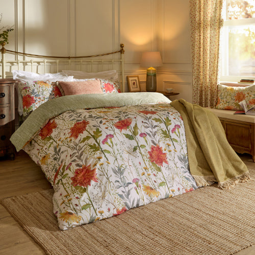 A floral spring bed set with flowers and leaves