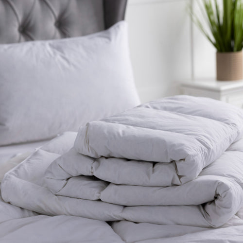 Plain White Bedding - Hotel Duvet Quilt White Belledorm