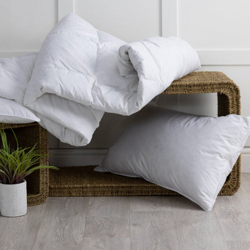Plain White Bedding - Hotel Duvet Quilt White Belledorm