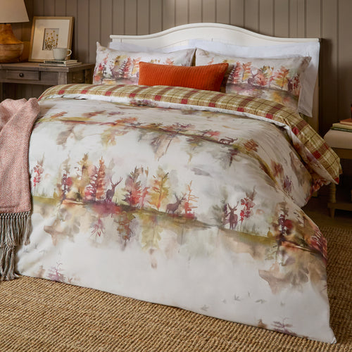 Wilderness 100% Cotton Reversible Duvet Cover Set Plum