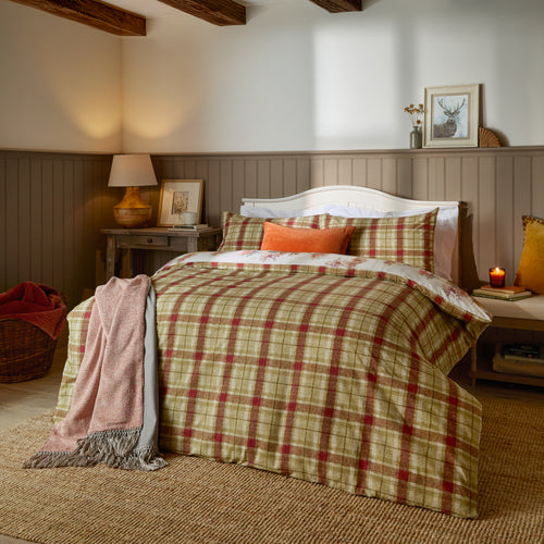 Wilderness 100% Cotton Reversible Duvet Cover Set Plum