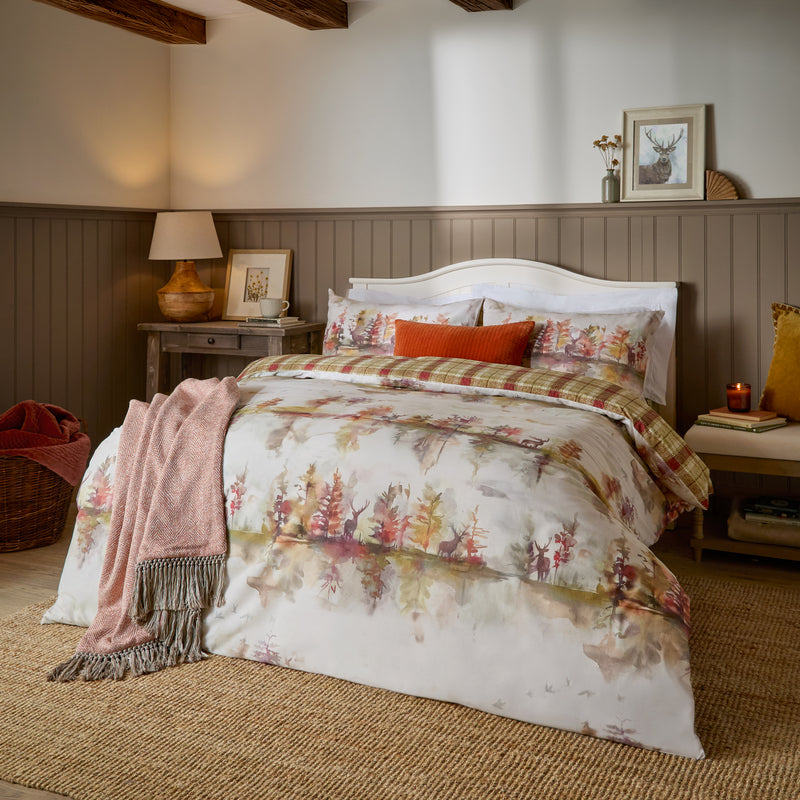 Wilderness 100% Cotton Reversible Duvet Cover Set Plum